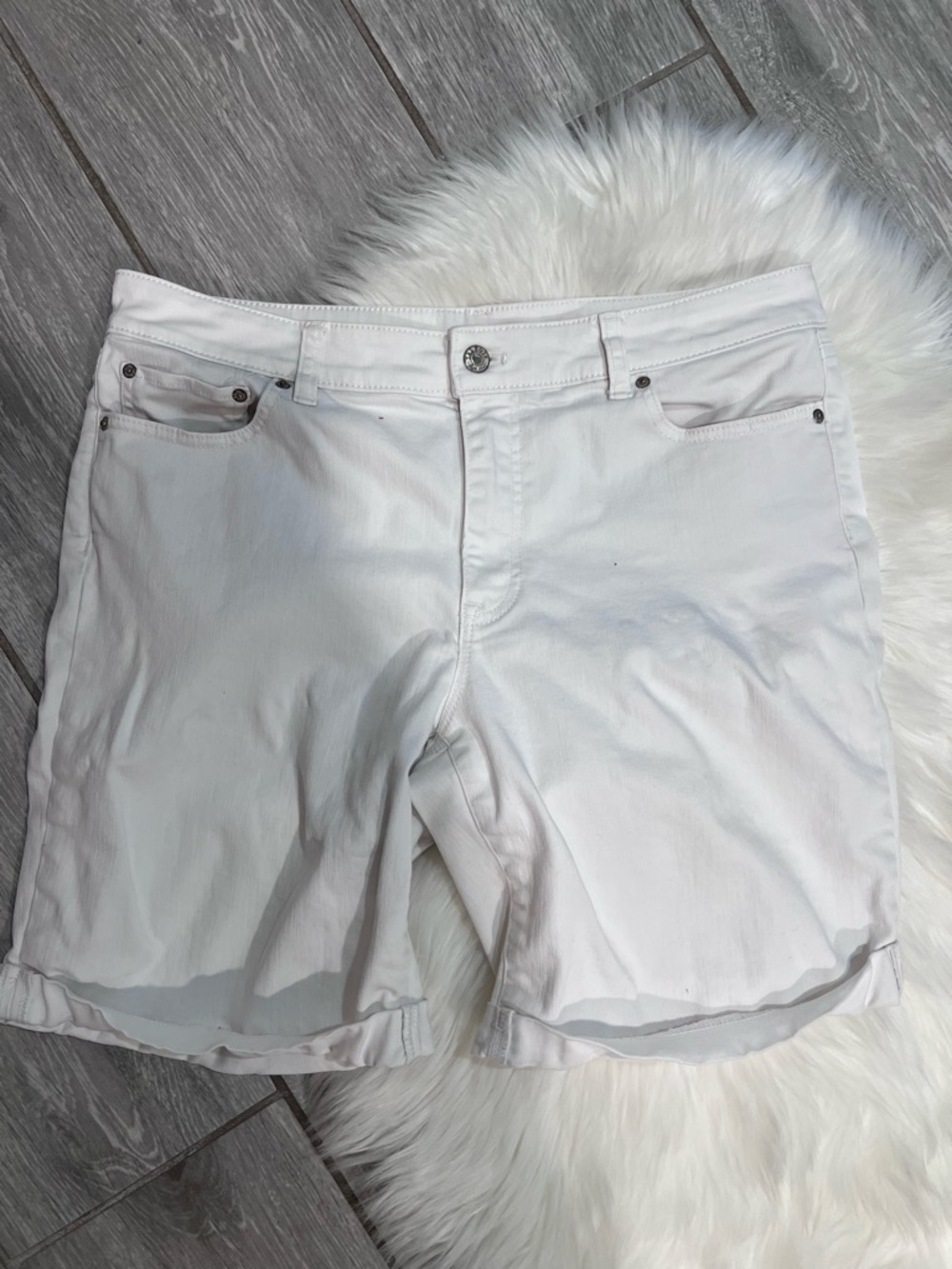 Talbots White Cotton Blend Rolled Hem Shorts